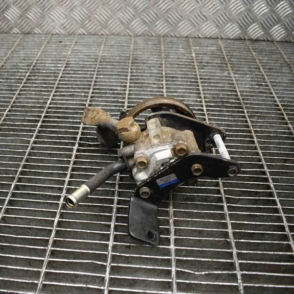 Bomba de direção assistida Nissan NP300 2008 OEM image 2