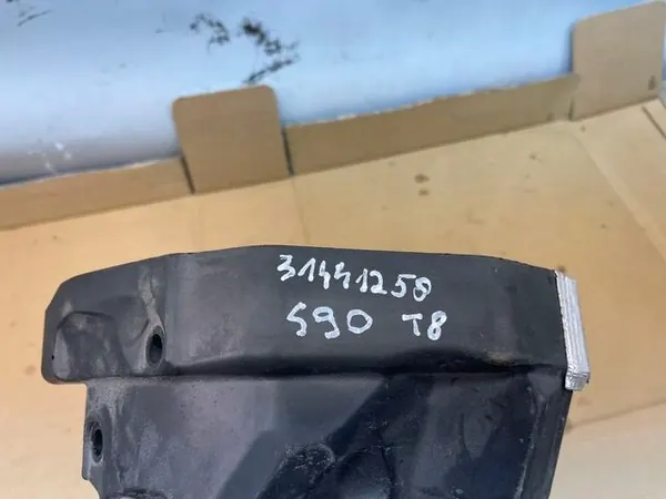 Couvercle Compresseur Volvo S90 T8 OEM 31441258 image 3