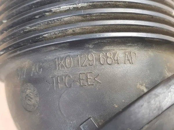 Ilmansuodattimen kotelo / Audi A3 8P - VW Golf VI 1.2 TSI image 3