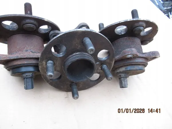 Mozzo posteriore Toyota Yaris III ABS image 2