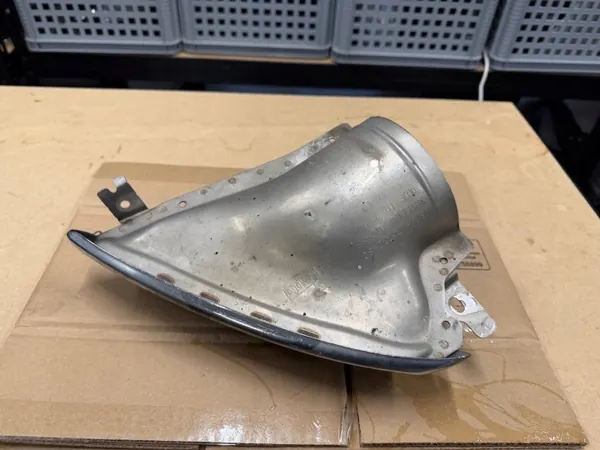 DS73-17G770-SC Uitlaateind Rechts Chroom OEM image 3