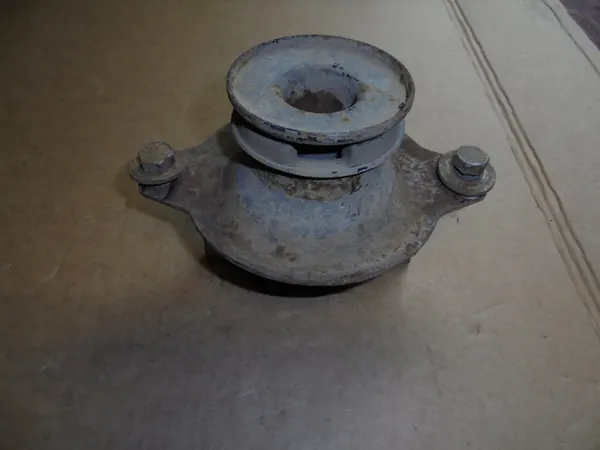 VW Crafter 2.5 TDI Gearbox Mount A9062420013 image 4