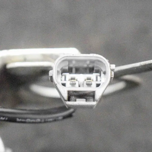 Lexus Jarru sylinteri OEM 13811010420 RX Hybridille image 3