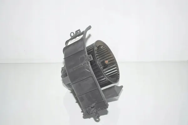 Motor de aquecimento BMW X6 (F16, F86) 3.0L diesel 2016 9291177 image 2