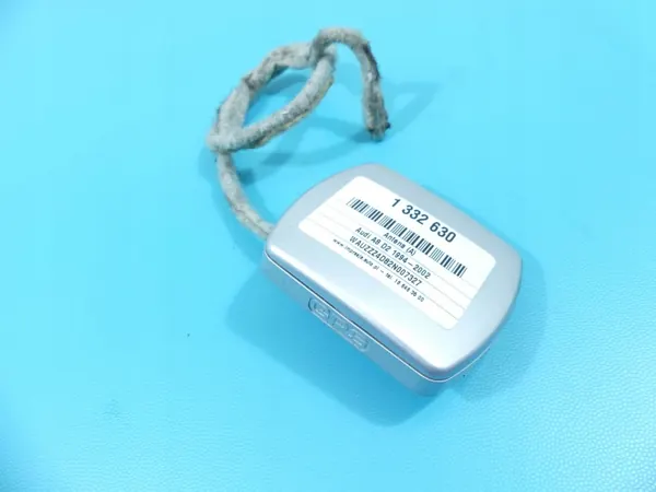 Audi A8 D2 Antenna 4D0919889 Silver LY7W image 2