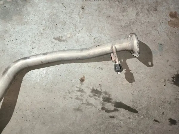 Lexus LS Bakre avgasrör Höger OEM 1743031F20 image 3