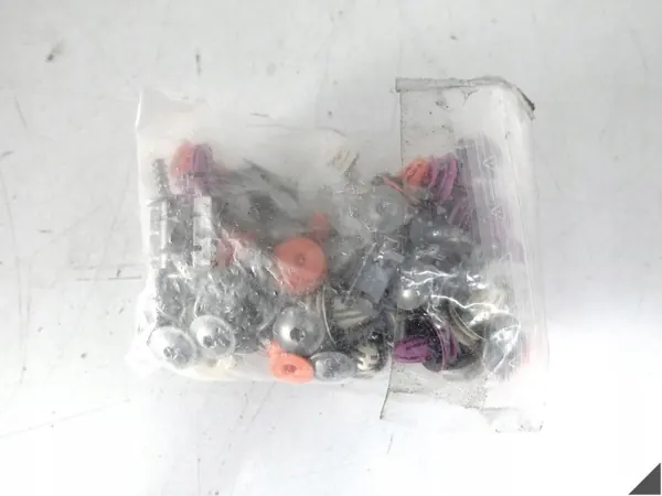 Kit clips garniture porte avant gauche Mercedes OEM 64545547 image 2