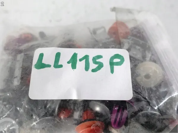 Kit clips garniture porte avant gauche Mercedes OEM 64545547 image 3