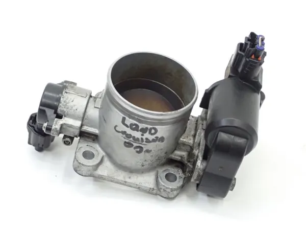 Kaasutinkansi OEM 192300-2010 Toyota Land Cruiserille image 3