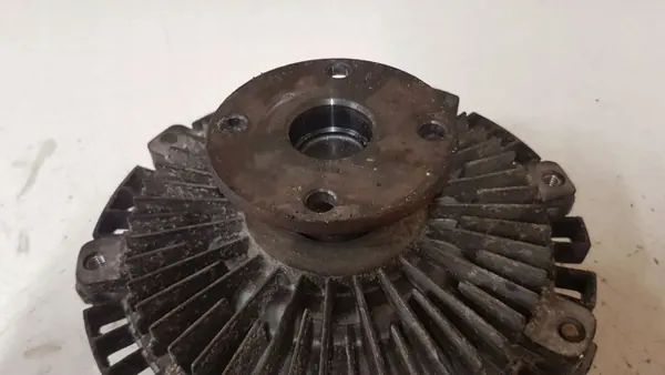 KIA Sorento Tuulettimen Viskoosikytkin OEM JUT119995 image 3