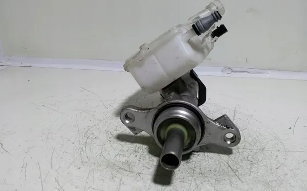 Jarru sylinteri OEM 460910323R Opel Vivarolle image 3