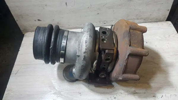Turbo DAF usado OEM 2136753 para XF 106 image 2