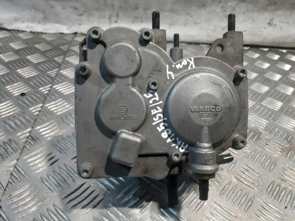 Wabco 4802040020 Styrventil - Begagnat skick image 7