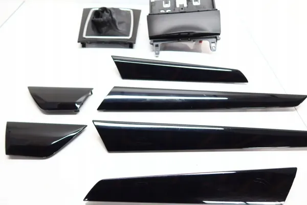 Panel de decoración Mercedes W204 OEM w204-dekor-0303 image 10