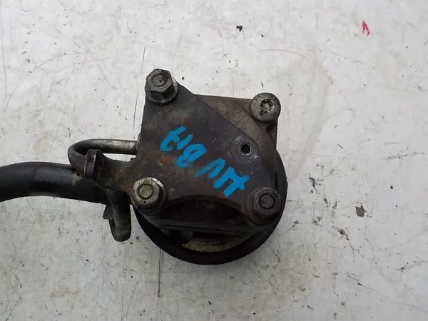 Bomba de direção assistida Volvo V70 III 2.4 D image 3