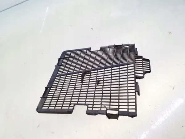 Couvercle microfiltre habitacle OEM 893819408 Audi 80/90 image 2