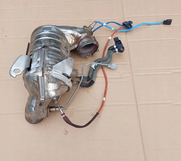 Catalisador DACIA SANDERO 2022 OEM 208A01380R image 4