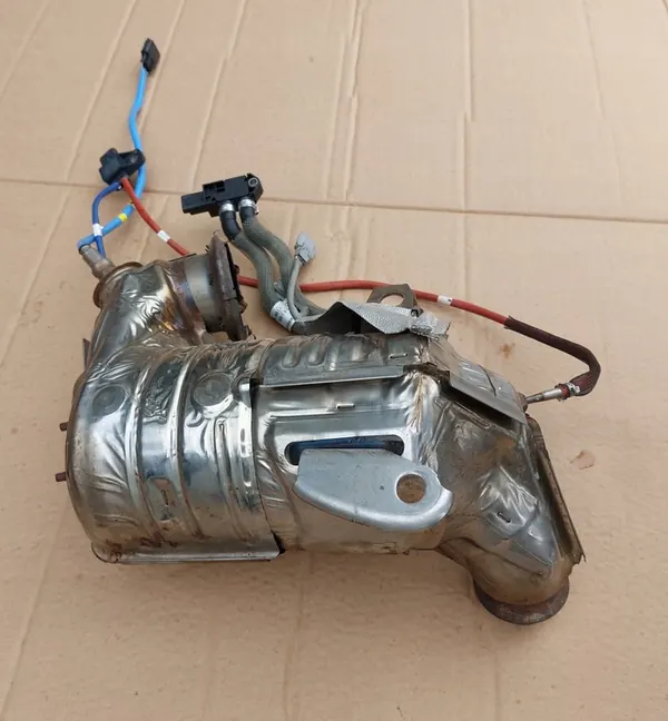 Catalisador DACIA SANDERO 2022 OEM 208A01380R image 5