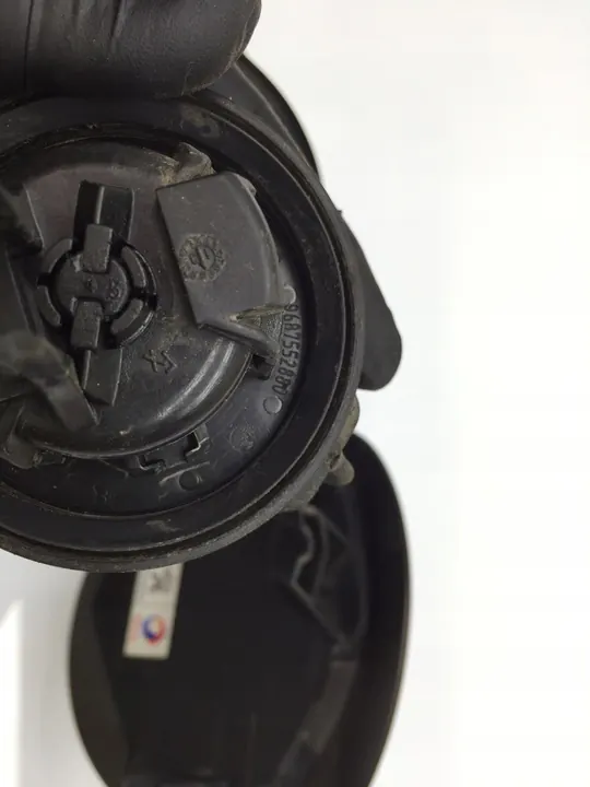 PEUGEOT 308 T9 II 1.6 EHDI Bränsletanklock OEM 9678707480 image 6