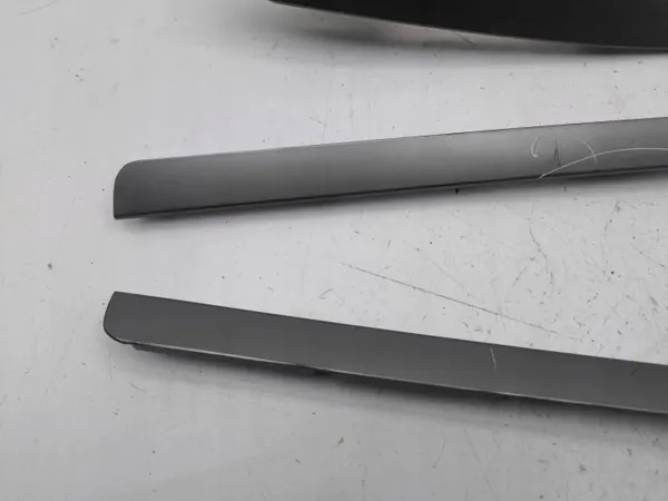 Cadre de boîte à gants Mazda CX-7 2011 OEM EH1464471 image 6