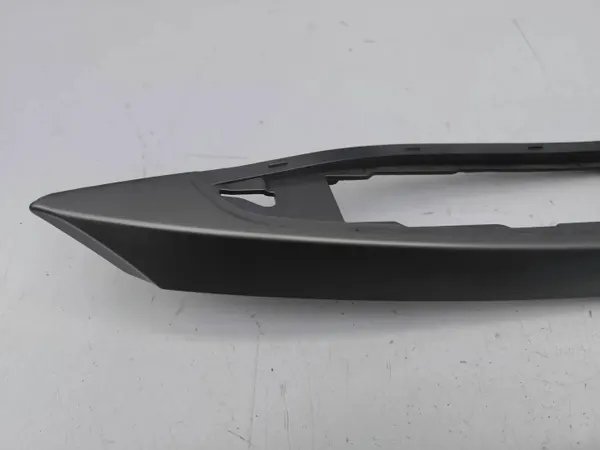 Cadre de boîte à gants Mazda CX-7 2011 OEM EH1464471 image 8