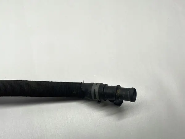 Audi A8 S8 D4 Jäähdytysjohdin 4H0819373 image 2