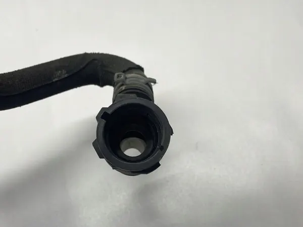 Audi A8 S8 D4 Jäähdytysjohdin 4H0819373 image 5