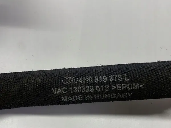 Audi A8 S8 D4 Jäähdytysjohdin 4H0819373 image 6