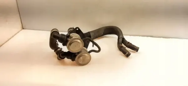 Polttoainepumppu OEM 06A131101B Audi A6 5.2L image 2