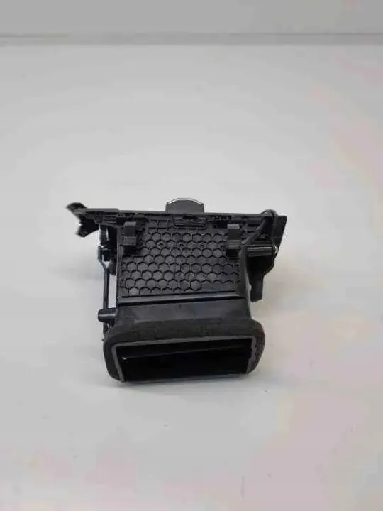 Relais de ventilateur chauffage OEM K8D2018B09A Land Rover image 3