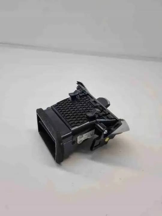 Relais de ventilateur chauffage OEM K8D2018B09A Land Rover image 4