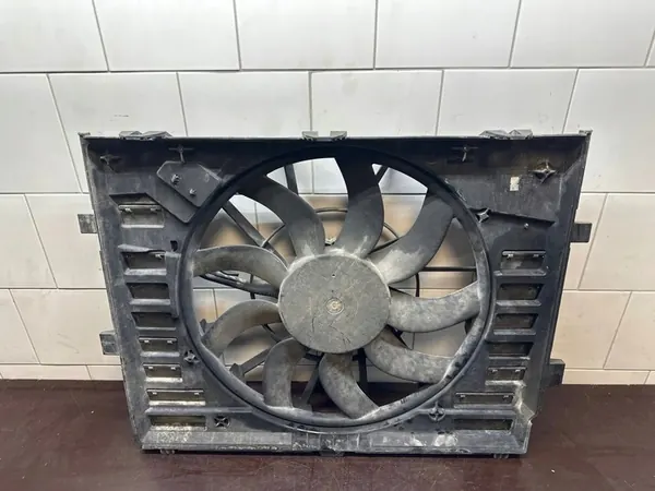 Elektrisk kylfläkt Volkswagen Touareg II 2012 OEM 7P0121207A image 4