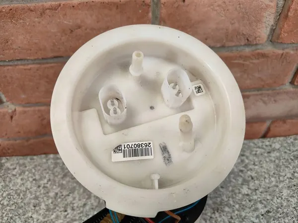 BMW E87 E82 E90 E91 E92 X1 E84 Brandstofpomp N43 N52 N53 N54 image 3