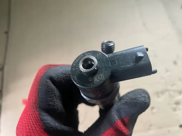 Inyector Renault Laguna II 8200084534 image 2