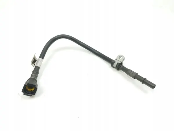 Ligne de carburant Maserati Ghibli 2016 image 1