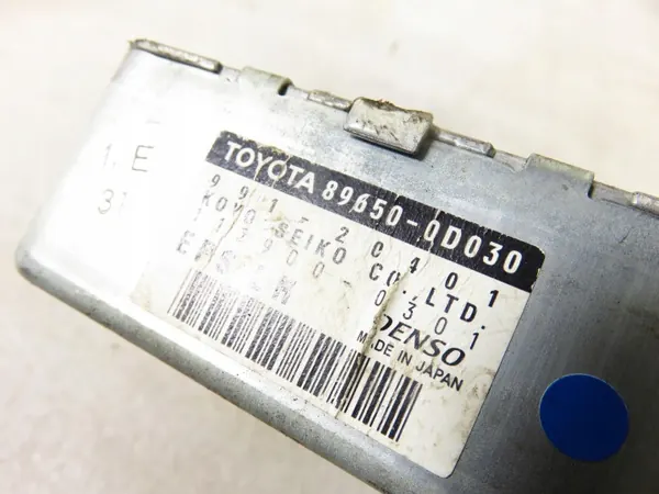 OEM 896500D030 Calculateur Direction Toyota Yaris Verso image 4