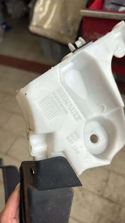 Suporte de para-choque traseiro Renault Megane IV image 2