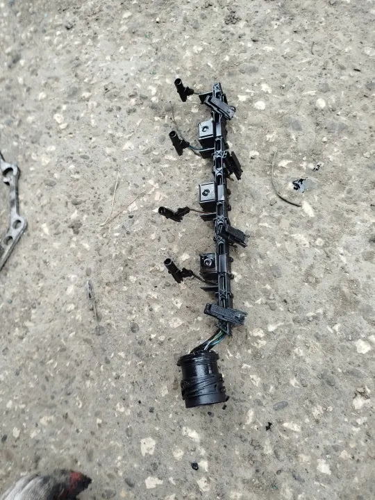 Ruiskutusputket AUDI A6 (4F2,C6) 03G971826A 2.0L diesel image 2