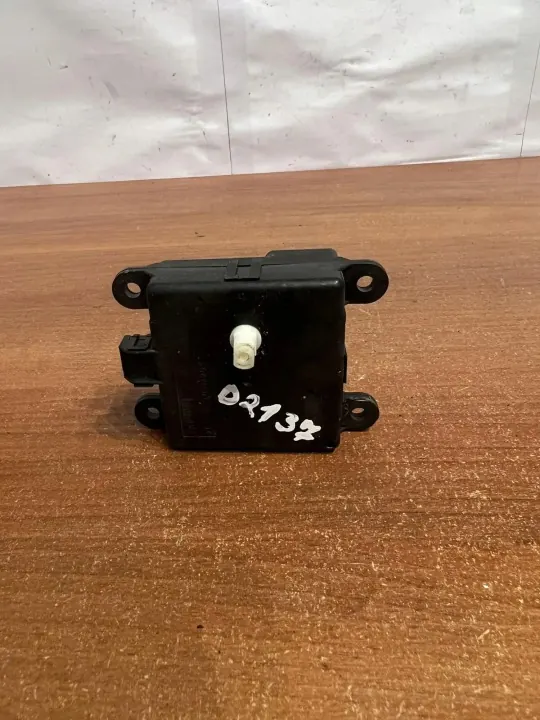 Motor de válvula Renault OE D2137 - Estado usado image 2