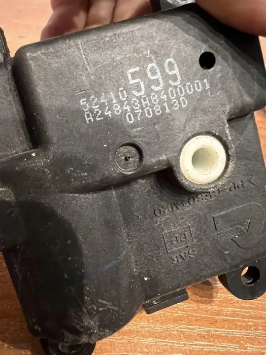 Motor de válvula Renault OE D2137 - Estado usado image 4