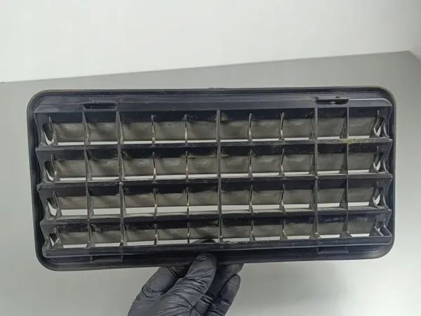 Ford F150 Grille OEM FOB43361 - Gebruikt image 3