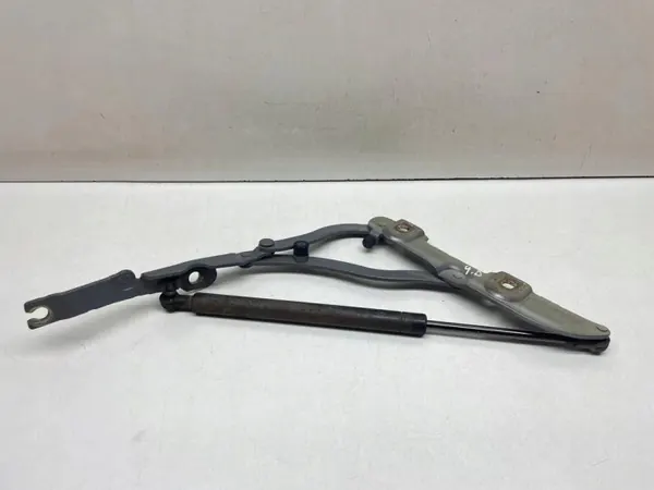 Rechte Kofferraumklappe Scharnier OEM 8222716 BMW E46 Cabrio image 2