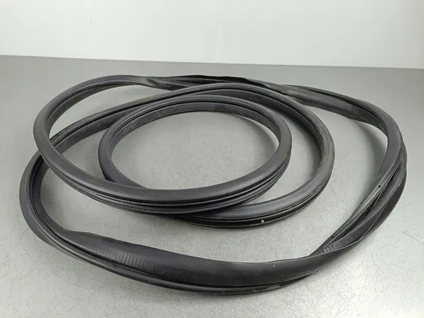 Vedação da porta traseira Mazda CX-9 2022 FOB55486 image 1