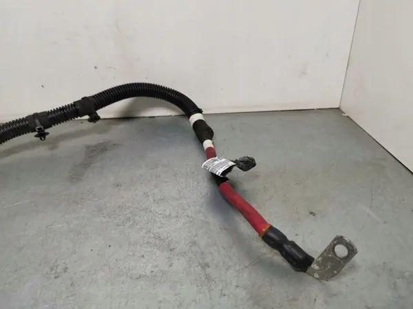 Abrazadera terminal positivo Jeep Compass OEM FBZ14600 image 3