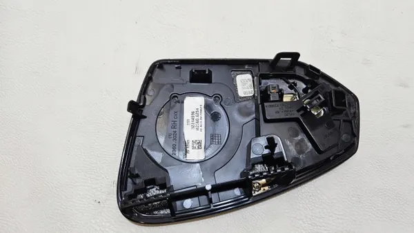 Insert miroir droit OEM 32244596 pour Volvo S60 V60 image 4