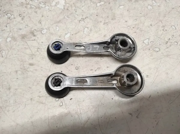 Manivelle de vitre FORD CAPRI III MK3 1978 OEM RTEKO image 3