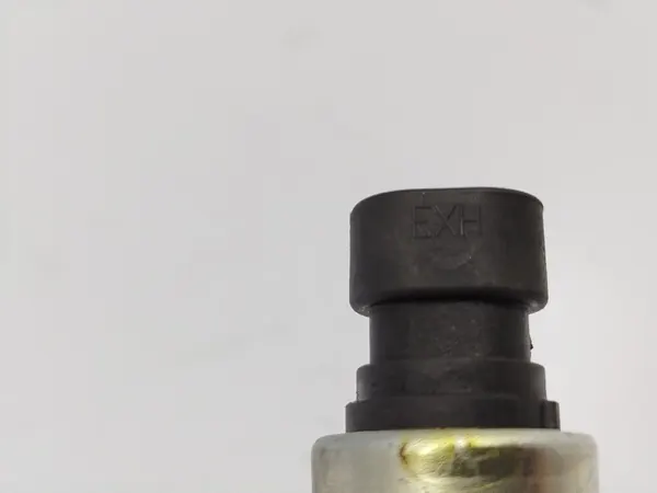 Électrovanne de distribution variable OEM 12578518 image 6