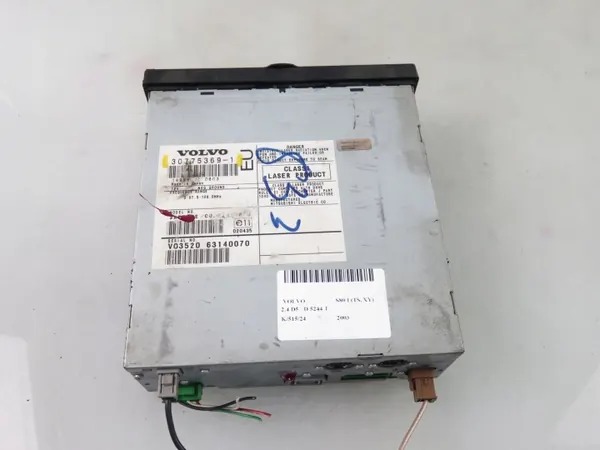 Mudador CD Volvo OEM 307753691 para V70 II SW image 7