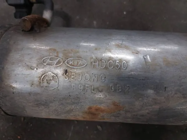 Auspuff-Mittel- + Endschalldämpfer Hyundai I30 I 1.6 CRDI image 6