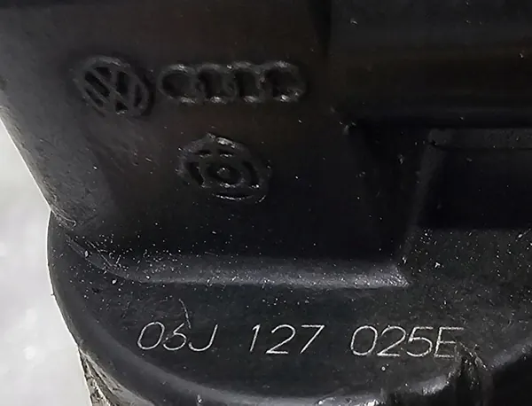 Kraftstoffpumpe Volkswagen / Seat / Skoda / Audi - 06J127025E image 2